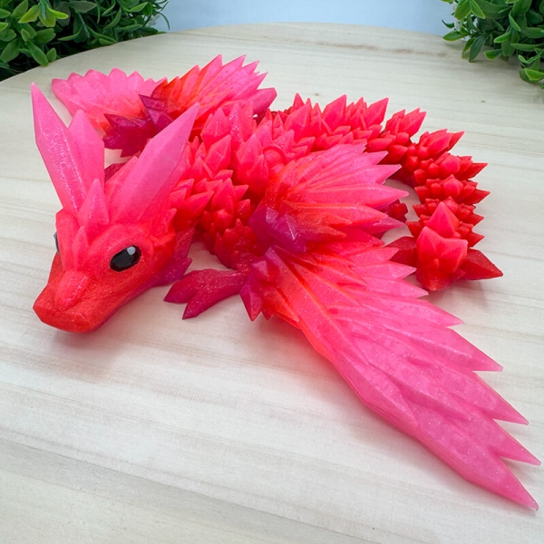 Kristalldrache – Glühendes Pink